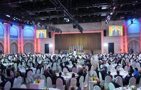 Prezident və dövlət rəsmiləri Respublika Günü münasibətilə keçirilən rəsmi qəbulda 