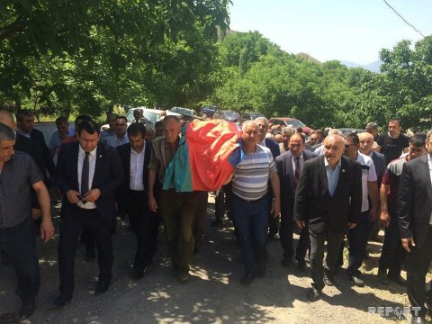 Əbülfəz Elçibəyin həyat yoldaşının cənazəsi Kələkiyə gətirilib