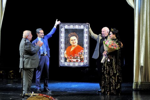 Xalq artistinin yubileyi qeyd olunub