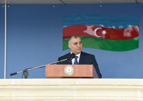 İlham Əliyevin oğlu hərbi xidmətini başa vurdu