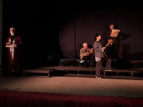Lənkəranda 128-ci teatr mövsümü başa çatıb Lənkəranda 128-ci teatr mövsümü başa çatıb