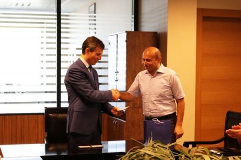 Zahid Oruc  STM əməkdaşlarına medallar təqdim edib