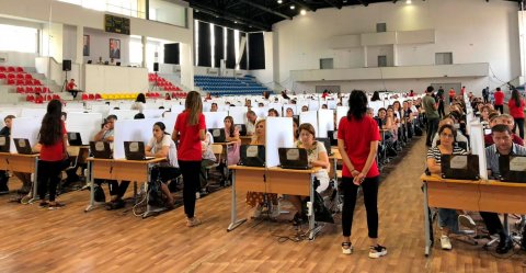 Tarix müəllimi direktorların işə qəbulu imtahanında 52 balla ən yüksək nəticəni göstərib