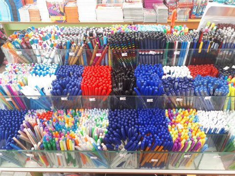 Valideynlərə müjdə: Bakıda ən ucuz məktəbli yarmarkası açıldı