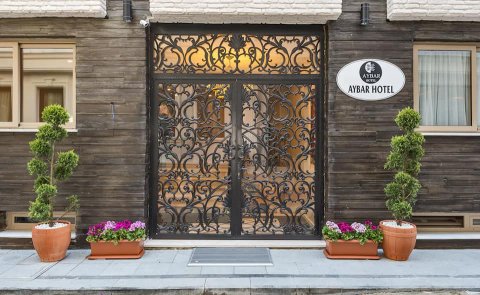 Deputat Ağalar Vəliyev xaricdə oğlunun adına nələr almayıb ki... - Siyahı yayıldı