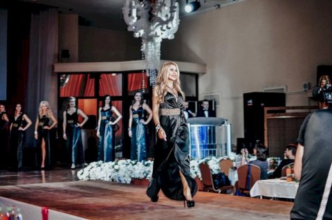 Keşiş arvadı gözəllik müsabiqəsində... - Qalmaqal