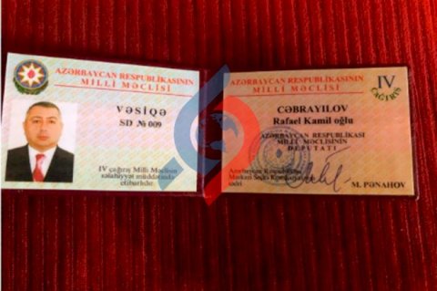 Deputatın girov qoyduğu vəsiqələrin görüntüləri yayıldı