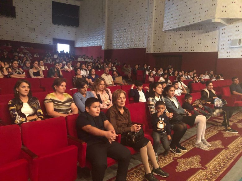 Teatr 129-cu mövsümünü başqa bölgədə açıb