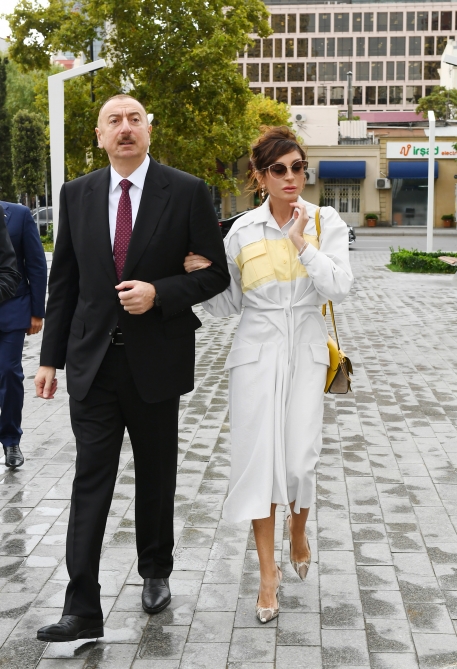 İlham Əliyev və xanımı daha bir parkın açılışında