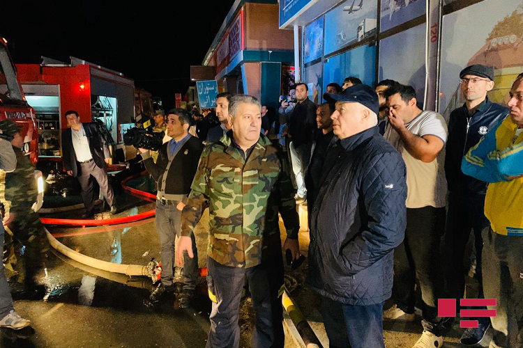 "Binə" ticarət mərkəzində güclü yanğın söndürülüb