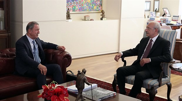 Ərdoğan vəzifədaşı Əsədə əl uzadır? 