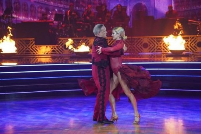 Eks-spiker rəqs müsabiqəsinə qatılıb Eks-spiker rəqs müsabiqəsinə qatılıb