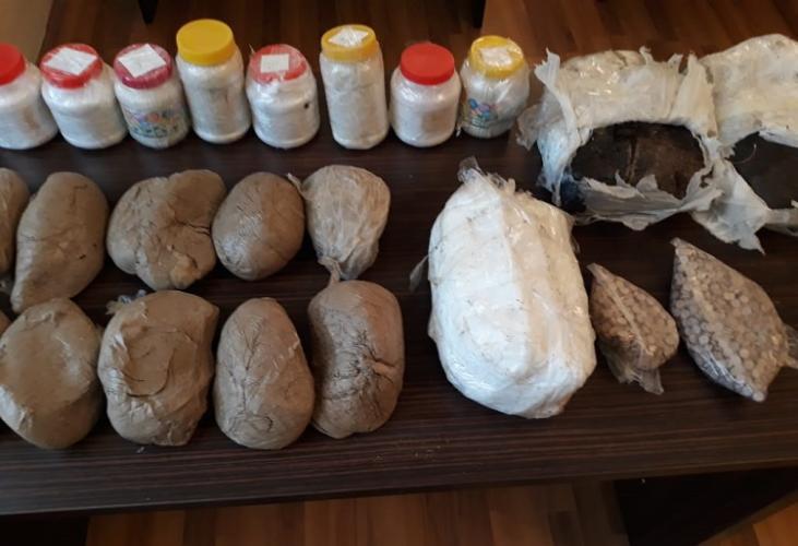 Sərhədçilər külli miqdarda narkotik aşkarlayıb