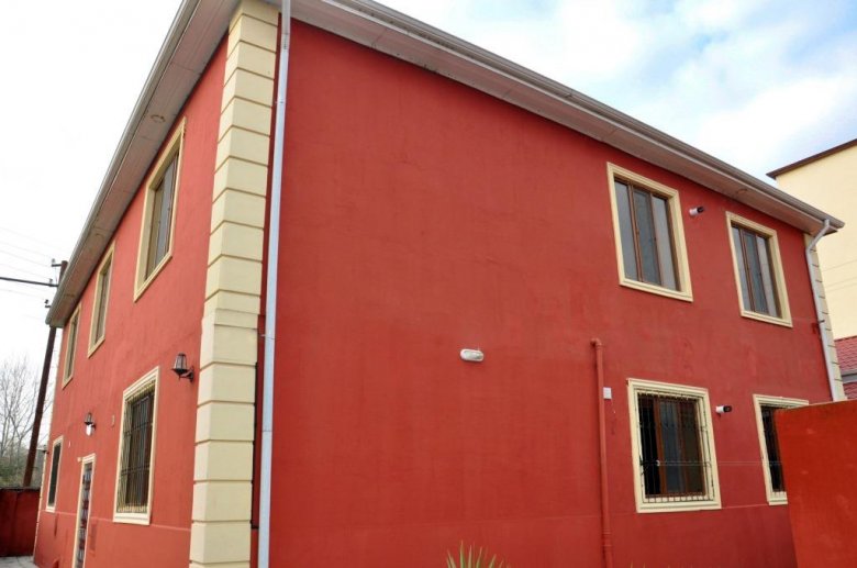 Şəhid ailəsi və müharibə əlillərinə ev verilib