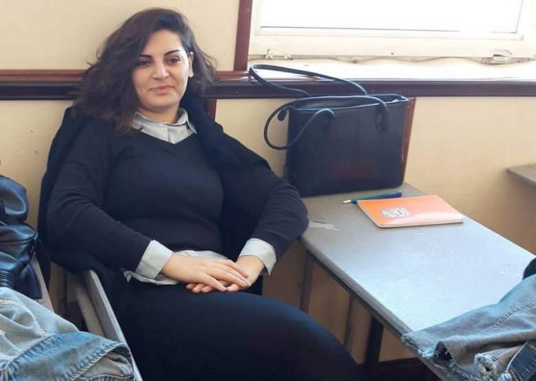 Milli qəhrəmanı təqir edən psixoloqun məhkəməsi olub Milli qəhrəmanı təqir edən psixoloqun məhkəməsi olub