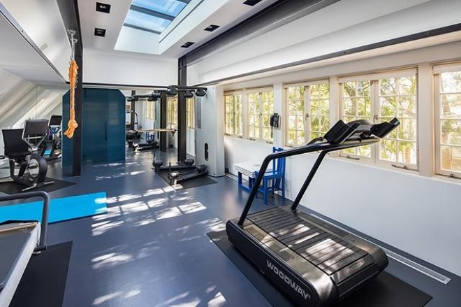 Hollivud ulduzlarının malikanəsi 44,5 milyon dollara satılır