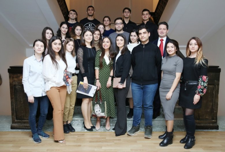 Leyla Əliyevanın təşəbbüsü ilə poeziya gecəsi keçirilib 