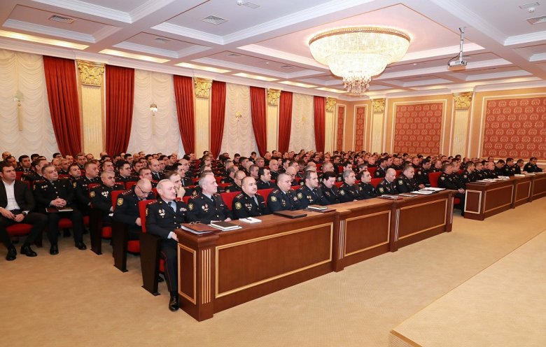 Paytaxt polisində müşavirə: nazir hesabatı dinlədi, konkret tapşırıqlar verdi