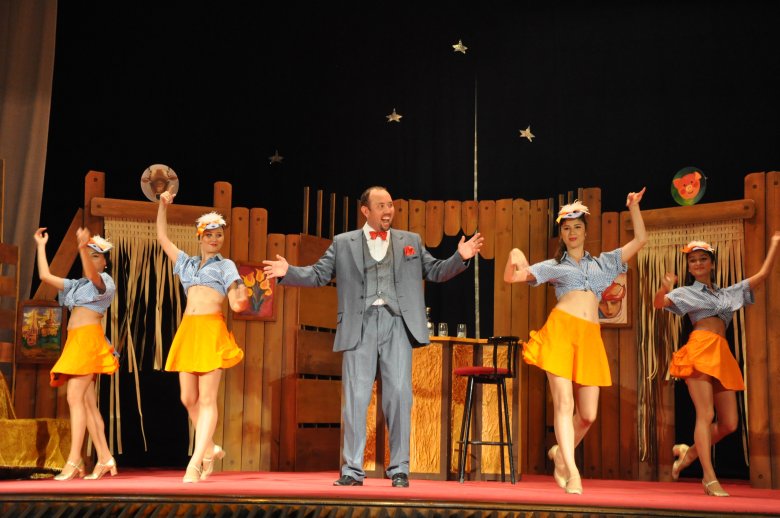 “Fransızsayağı qarnir” tamaşası yenidən oynanılacaq