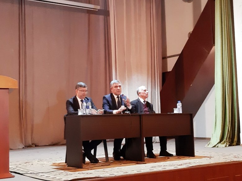 Vüqar Bayramov seçicilərlə ilk görüşünü Sumqayıtda keçirib