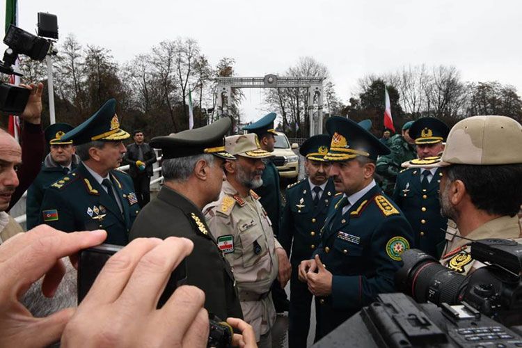 Elçin Quliyev iranlı komandanla görüşüb 