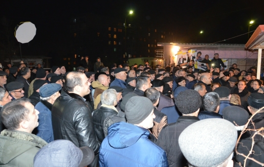 İqbal Ağazadə Gəncə prospektində növbəti görüş keçirib