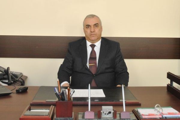 İki icra başçısı seçki oyunbazlığına başlayıb