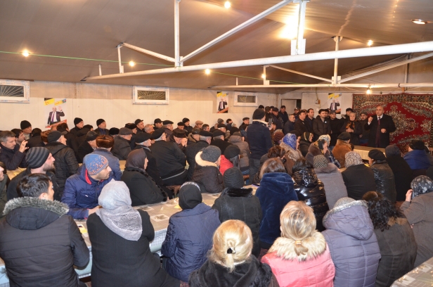 İqbal Ağazadə seçicilərlə növbəti dəfə görüşüb İqbal Ağazadə seçicilərlə növbəti dəfə görüşüb