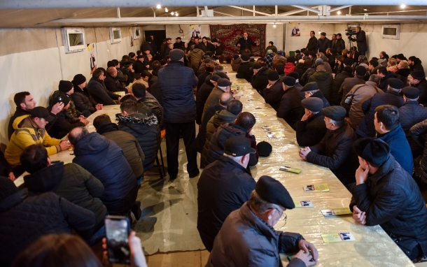 İqbal Ağazadə seçicilərlə növbəti dəfə görüşüb İqbal Ağazadə seçicilərlə növbəti dəfə görüşüb