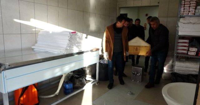 Xəstəxanada vəfat edən iki nəfərin cənazəsi səhv göndərildi Xəstəxanada vəfat edən iki nəfərin cənazəsi səhv göndərildi