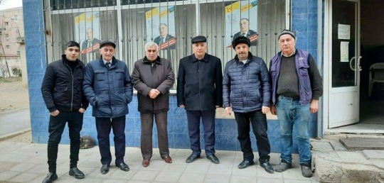 Taleh Əliyevin qapı-qapı görüşləri davam edir