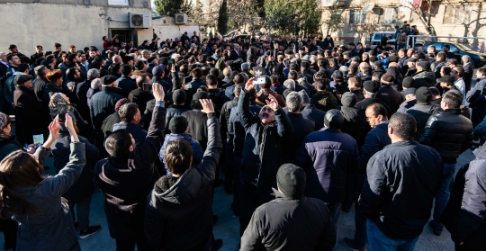 İqbal Ağazadənin görüşündə yenə izdiham yaşandı