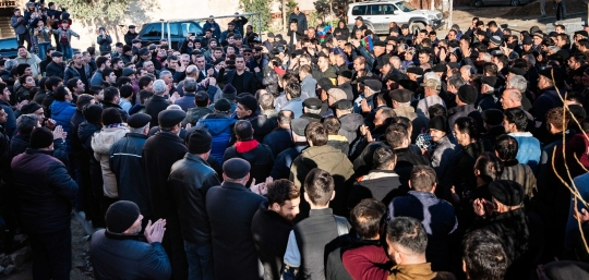 İqbal Ağazadənin görüşündə yenə izdiham yaşandı