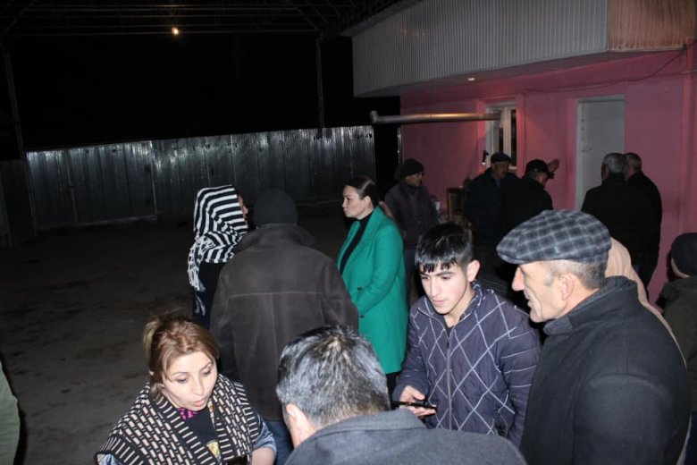 Şəhid ailələri Qənirə Paşayevanı dəstəkləyir - Bozalqanlıda görüş Şəhid ailələri Qənirə Paşayevanı dəstəkləyir - Bozalqanlıda görüş