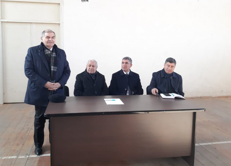 Vüqar Bayramov Füzulidə görüşlərini davam etdirir