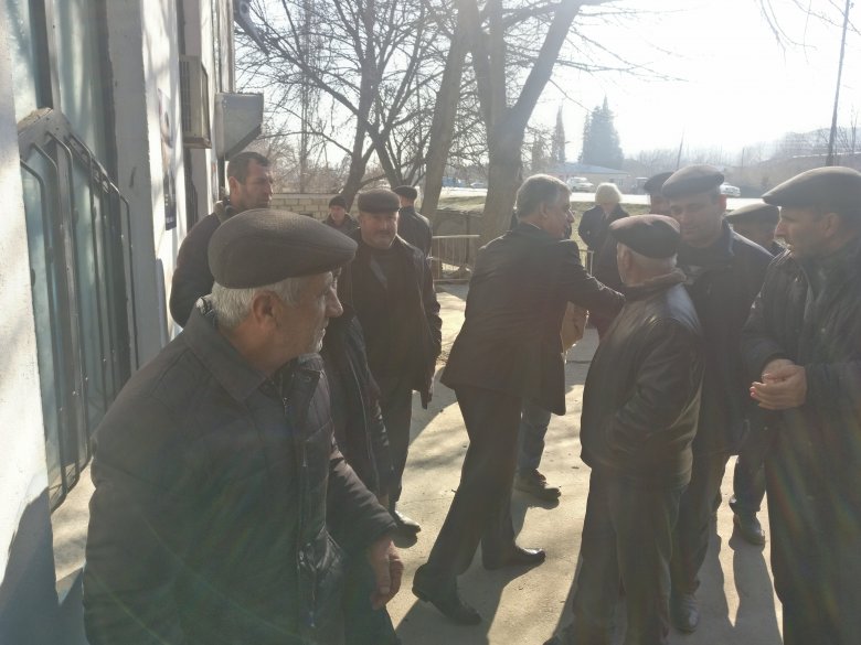 Əli Məsimli seçicilərini islahatlara dəstək verməyə çağırdı Əli Məsimli seçicilərini islahatlara dəstək verməyə çağırdı