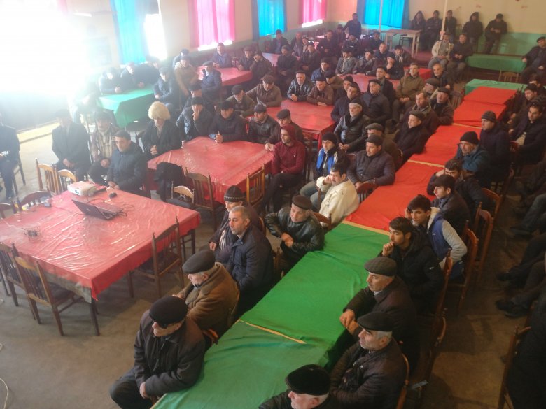 Əli Məsimli seçicilərini islahatlara dəstək verməyə çağırdı Əli Məsimli seçicilərini islahatlara dəstək verməyə çağırdı