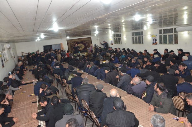 İqbal Ağazadənin Mehmandarov küçəsində növbəti görüşü oldu