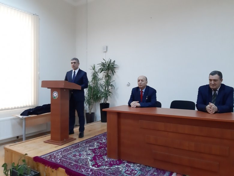 Vüqar Bayramova görə Fin qəsəbəsində qələbəlik olub Vüqar Bayramova görə Fin qəsəbəsində qələbəlik olub