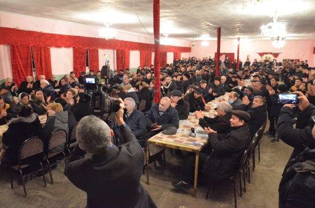 İqbal Ağazadənin Şıxlinski sakinləri ilə növbəti görüşü oldu