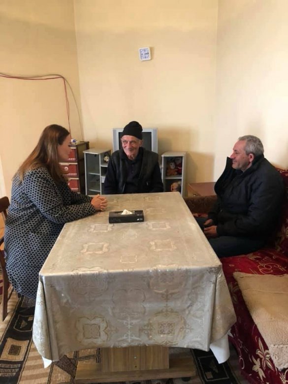 Qənirə Paşayeva şəhid ailələrini və müharibə veteranlarını ziyarət edib