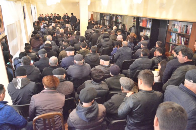 İqbal Ağazadənin kitabxanadakı görüşündə də izdiham yaşandı