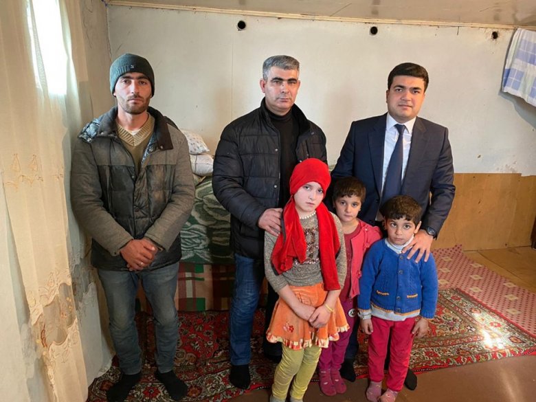 İqbal Məmmədov imkansız ailənin problemini həll etdi İqbal Məmmədov imkansız ailənin problemini həll etdi