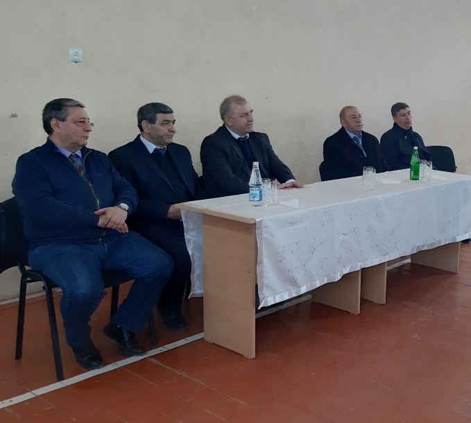 Vüqar Bayramov alim həmkarları ilə məcburi köçkünləri ziyarət edib Vüqar Bayramov alim həmkarları ilə məcburi köçkünləri ziyarət edib