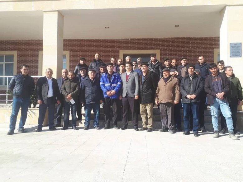 Ağsaqqalların Zaur Məmmədovdan tələbi: “Deputat seçiləndən sonra da camaatın yanında ol” Ağsaqqalların Zaur Məmmədovdan tələbi: “Deputat seçiləndən sonra da camaatın yanında ol”