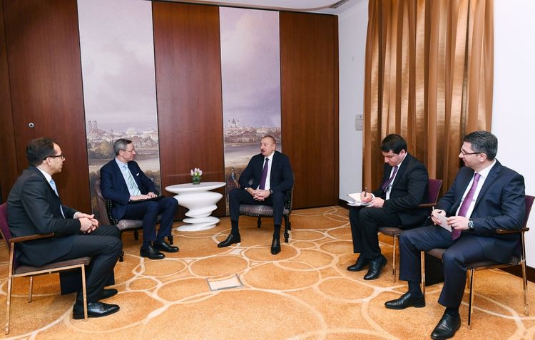 İlham Əliyev Almaniyada görüşlərə başlayıb