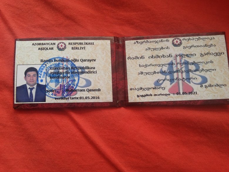 Aşıqlar Birliyi vəsiqəni gürcü dilində yazır, mətbuat gürcüstanlı deputatı qınayır