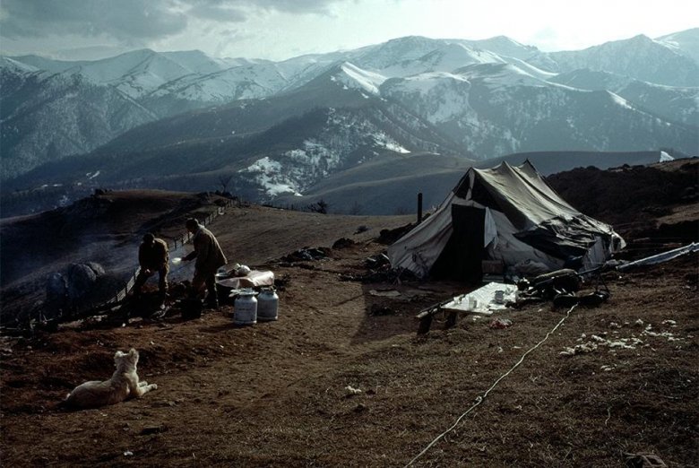 Rusiya mətbuatı Xocalı soyqırımı ilə bağlı dəhşətli fotolar yayıb