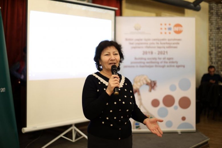 BMT-nin Əhali Fondunun və nazirliyin nümayəndələri pensiyaçılarla görüşüb