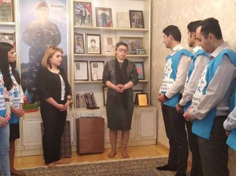 Binəqədidə şəhid ailələrini ziyarət ediblər